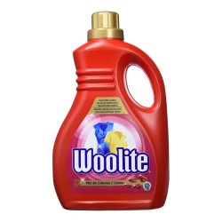 Liquid detergent Woolite...